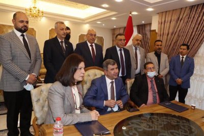 قرارداد عراق با یک شرکت اماراتی برای تولید 2 هزار مگاوات برق از انرژی خورشیدی