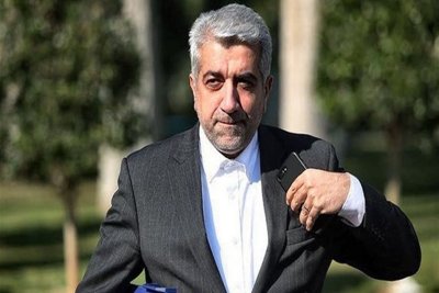 مذاکرات رئیس بانک تجارت عراق با وزیر نیرو و رئیس بانک مرکزی ایران