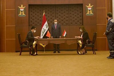 عراق توافق نامه ای با چین برای تأسیس نیروگاه های خورشیدی امضا کرد