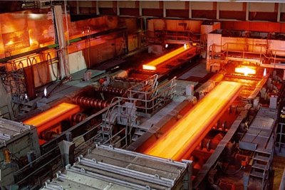 افتتاح کارخانه های پتروشیمی و تولید آهن و فولاد در بصره