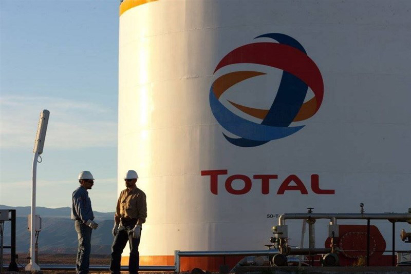 عراق یک قرارداد نفتی با شرکت توتال فرانسه منعقد می کند