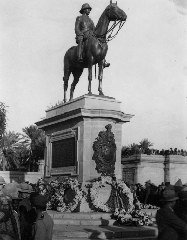 مجسمه ژنرال ستانلی مود 